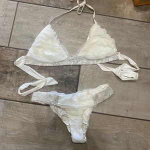 Beach bunny swim Xs bottom and large top